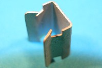 Edge panel clip, height 9.5mm for 9.0mm-9.5mm material thickness. General application.