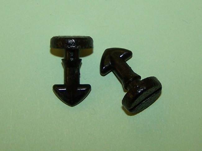 Quarter Turn quick release fastener (Slotted, Grained Head). General application