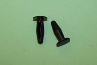 Plastic Stud.  Black with head diameter 7.56mm and panel thickness 2.4-5.8mm.  Hole diameter  3.5mm. Jaguar, Rover P5/5B and general application.