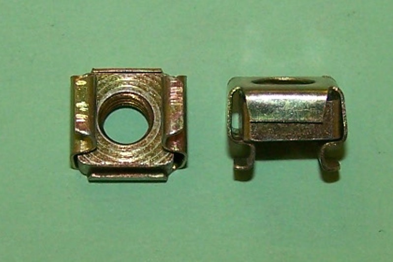 Cage nut with 1/4